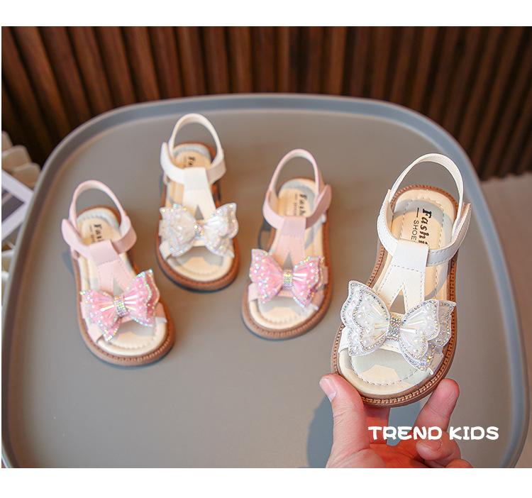 Girls' 2026 Summer Open-Toe Princess Sandals: Soft Sole, Stylish Beach Shoes