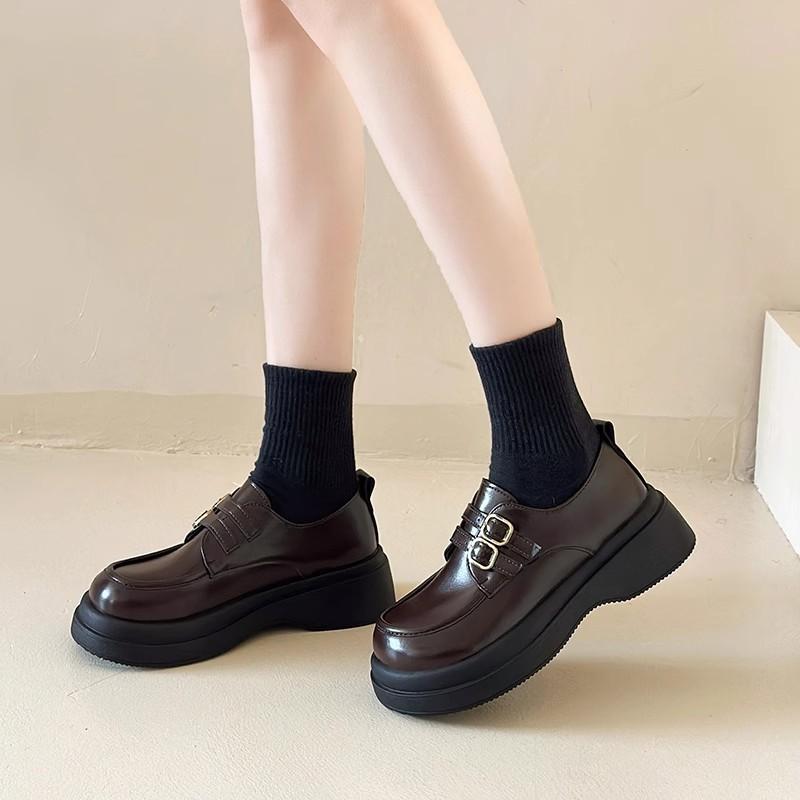 High-end small leather shoes for women, new platform shoes in autumn and winter, velvet black shoes for women
