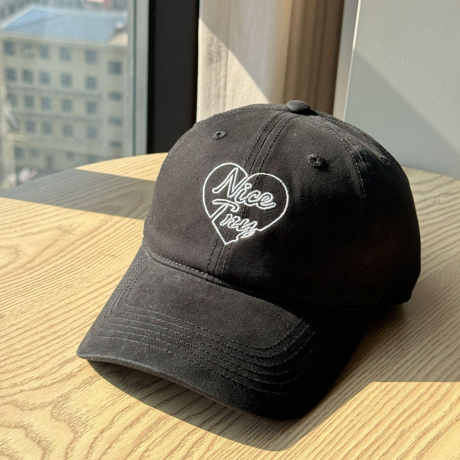 2026New Spring and Autumn Washed Love Embroidery Baseball Cap for Men and Women Couples, Soft Top Duckbill Cap, Sunshade and Sun Protection Hat Adult54-60Adjustable чёрный