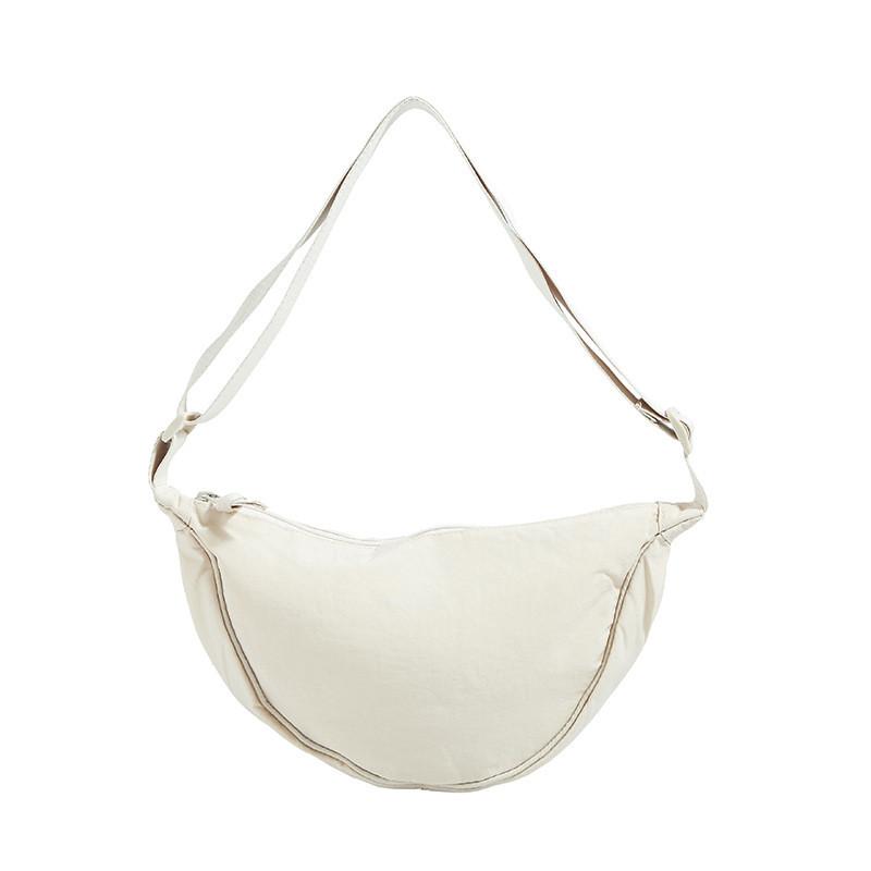 Street Style Duffle Bag With Nylon Material And Zipper Closure For Daily Use