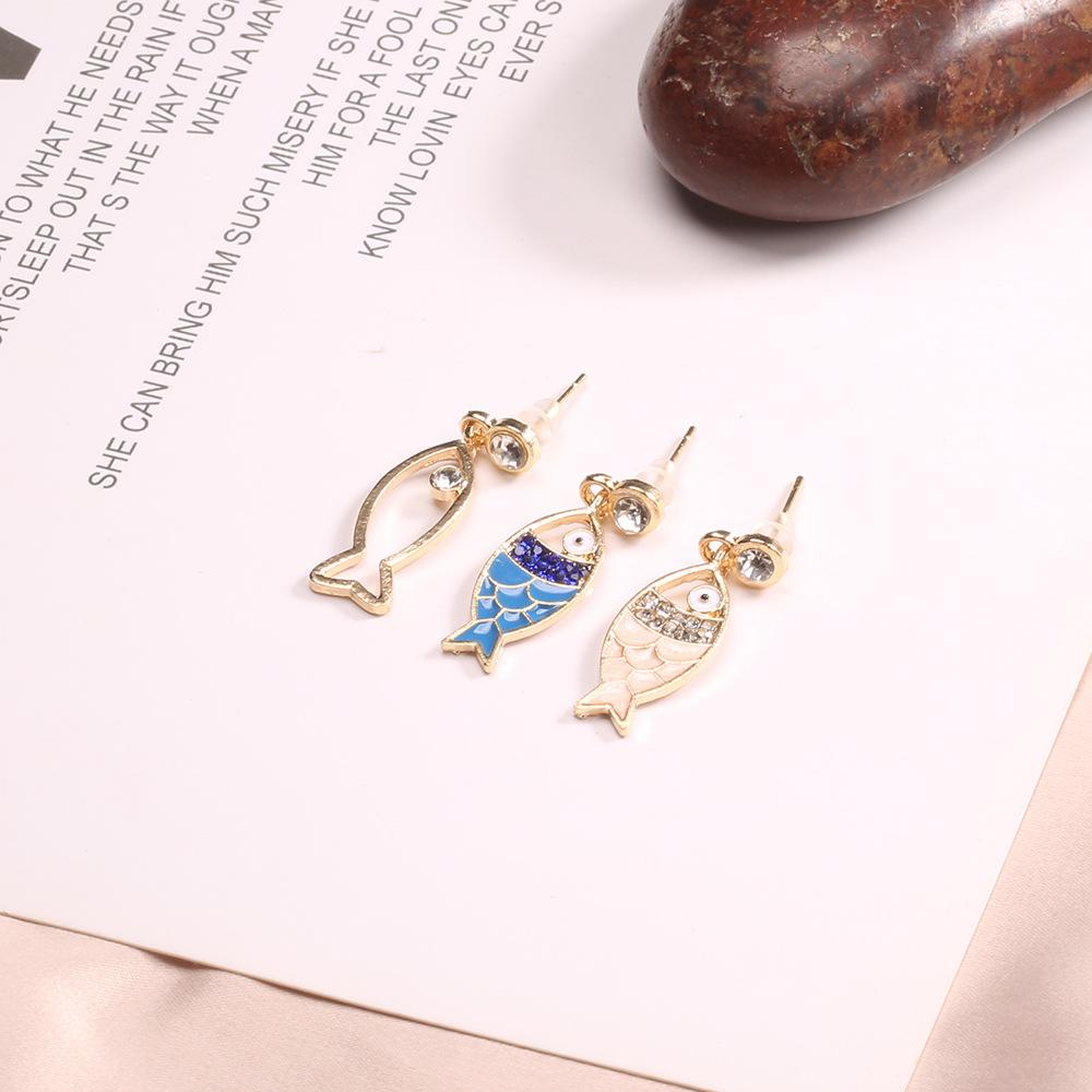 Cartoon Hollow Zircon Fish Earrings New Bohemian Ocean Elements Cute Fashionable Creative Design Earrings Women Holiday Jewelry