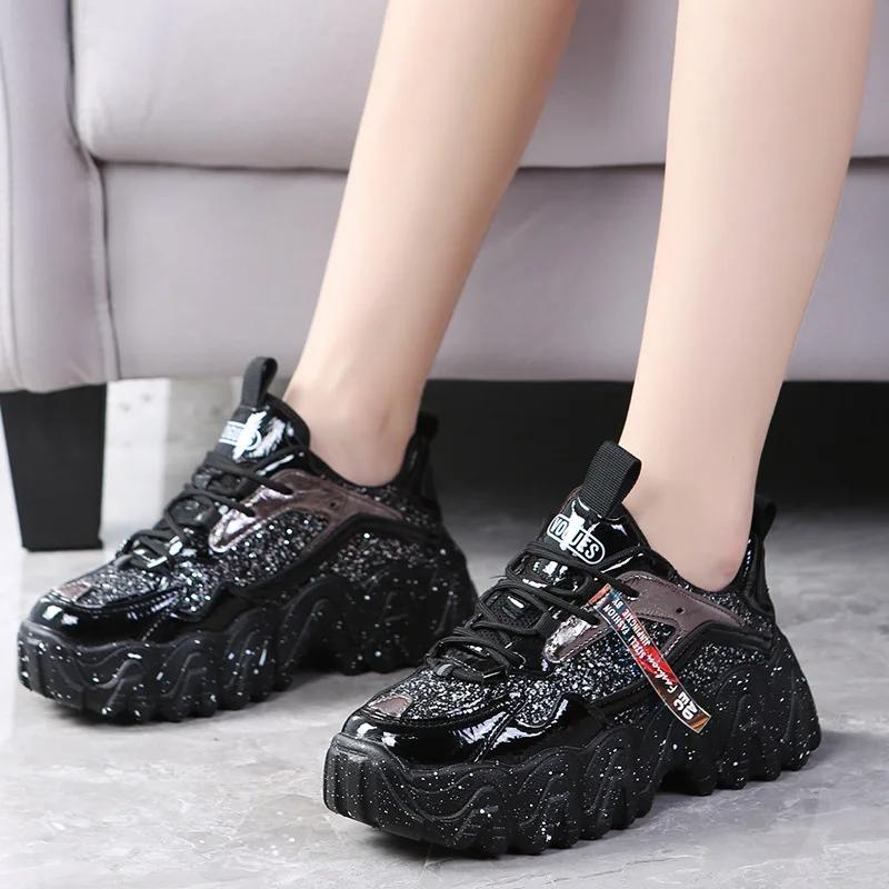 

Жіночі повсякденні кросівки Світловідбиваючі дизайнерські тенісні туфлі для жінок Бренд Fashin Взуття на платформі Кошик Спортивне жіноче взуття для прогулянок 35