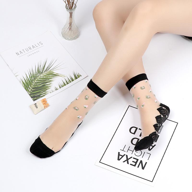 5 Pairs of Women's Spring and Summer Plus Cotton Bottom Floral Mesh Non Slip Crystal Silk Mid Tube Socks
