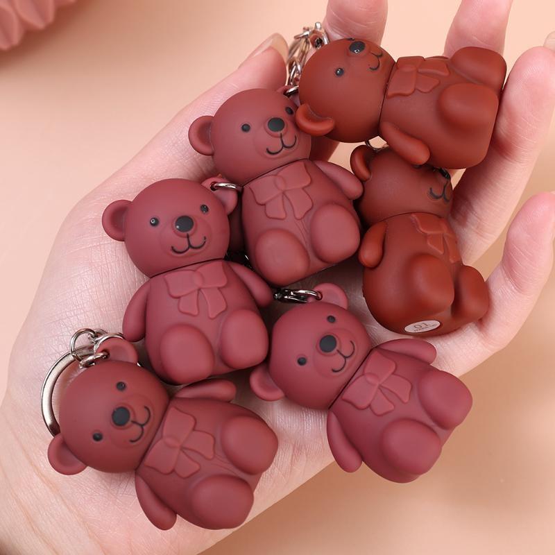 Cute Bear Matte Lipstick Keychain Lipstick Waterproof Lasting Lip Glaze Portable Lip Gloss