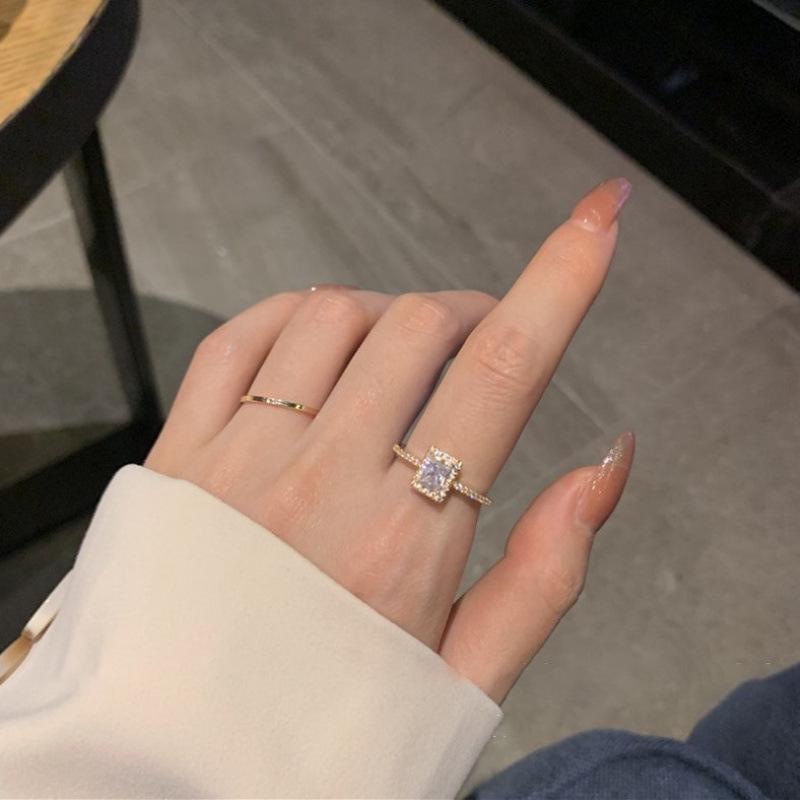South Korea Dongdaemun Zirconia Square Diamond Openable Ring - Elegant Niche Design