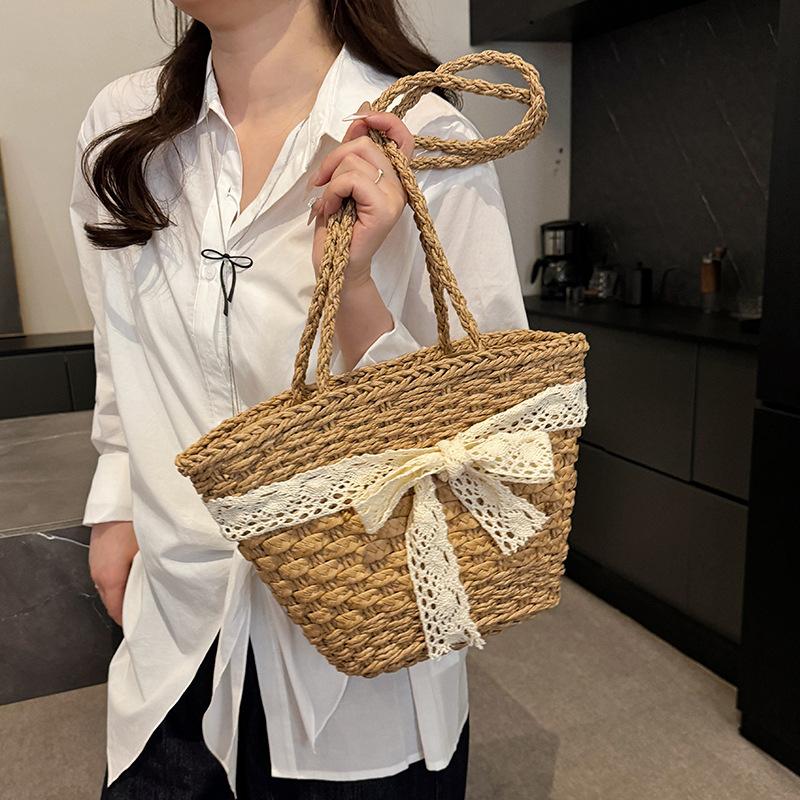 

Pastoral woven bag women s 2025 new summer seaside vacation beach bag shoulder bag vegetable basket straw bag 33*11*22 хакі