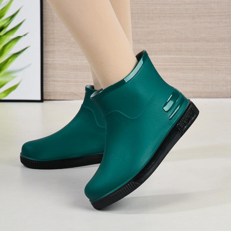 Hot-selling Women's Rain Shoes Women's Short Tube Outer Wear Water Shoes To Keep Warm Low Tube Rain Boots Waterproof Boots Rubber Shoes Overshoes