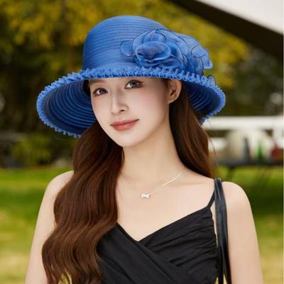 Eleganter Hepburn-Stil Organza-Sonnenhut mit breiter Krempe für Damen - Große Passform, Plissiertes Design, Gesichtsformend mit Blumenakzent