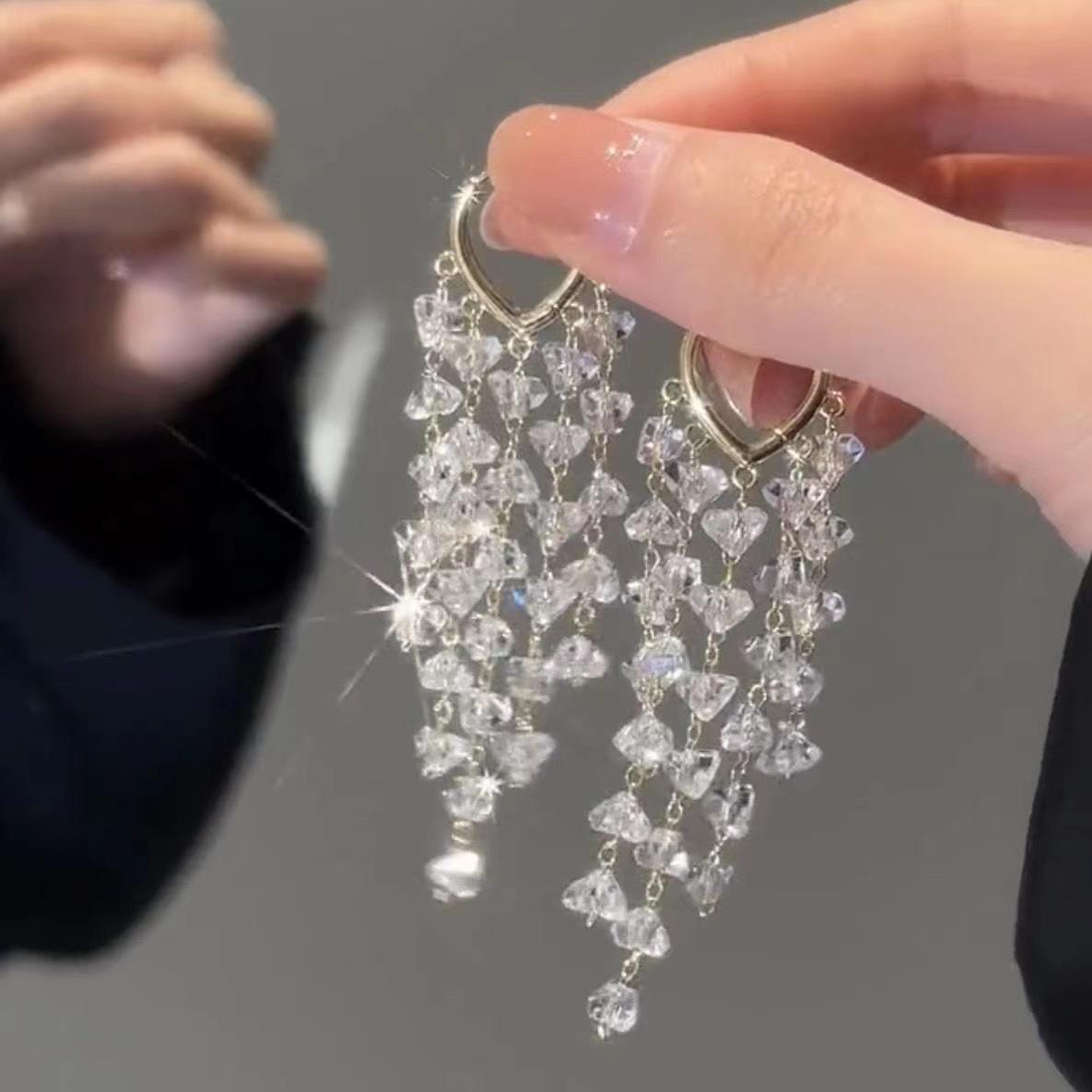 

Light Luxury Zircon Bowknot Irregular Tassel Earrings for Women Delicate Crystal Long Dangle Earring Party Daily Wedding Jewelry