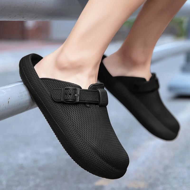 2025 New Summer Black Slippers Men's Bathroom Flip Flops Household Anti Slip Flat Shoes Outdoor Couple Flat Shoes Waterproof