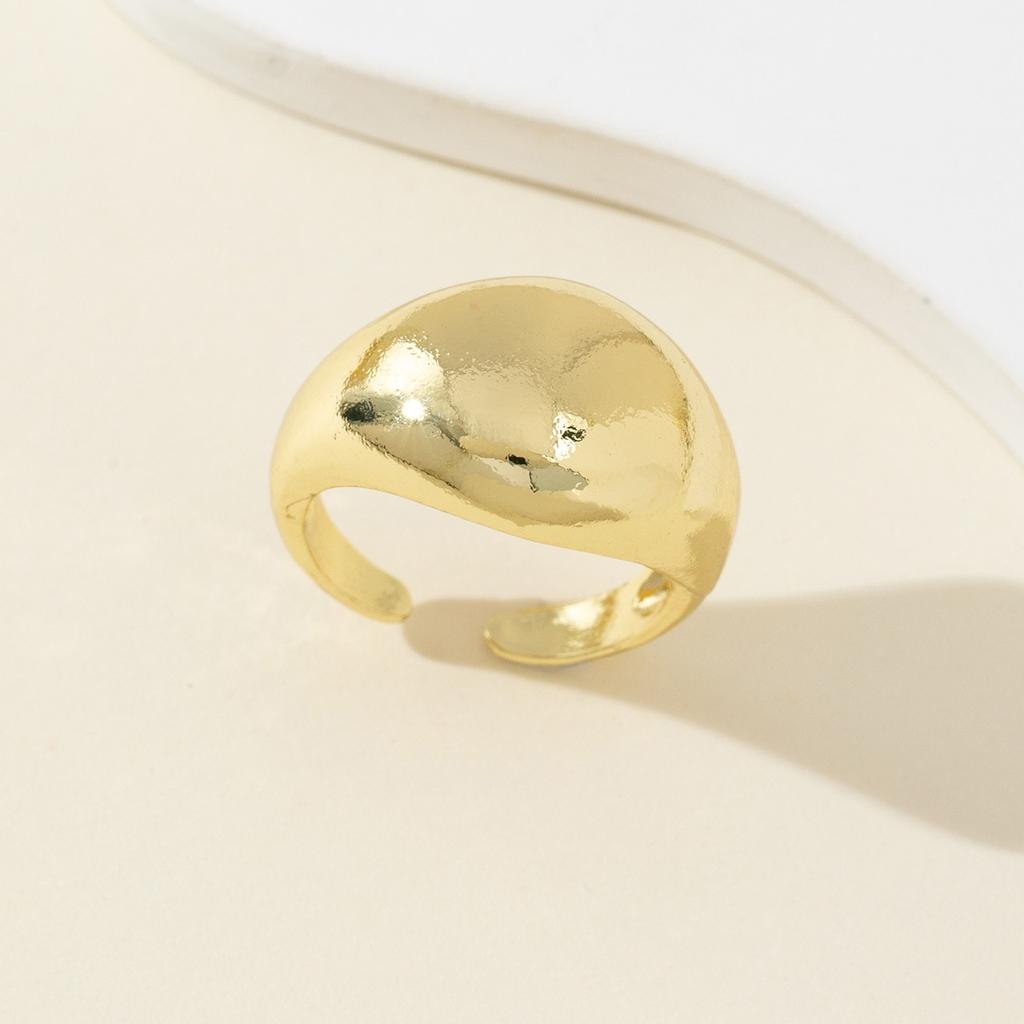 Simple Glossy Oval Open Ring for Women Exquisite Vintage Finger Ring Fashion Casual Versatile Stackable Party Jewelry Gift 2026