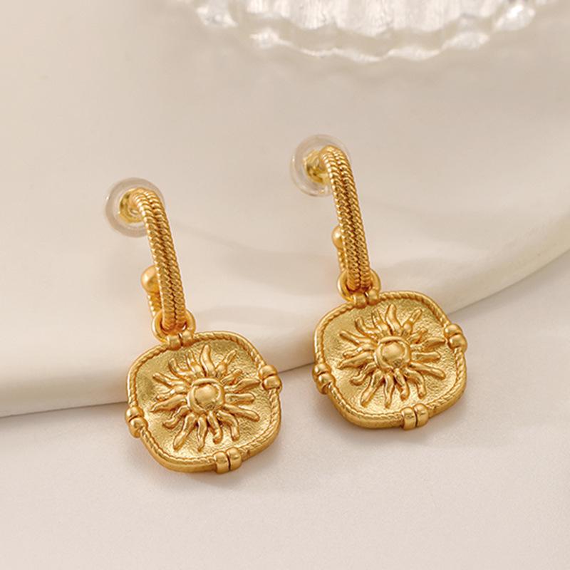 

French Retro Sunflower Sterling Silver Earrings - High-End Vintage Style Jewelry