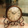 Vintage Retro Eisen Ornament batteriebetriebene stille Tischuhr Home Schlafzimmer Wohnzimmer Büro Dekor