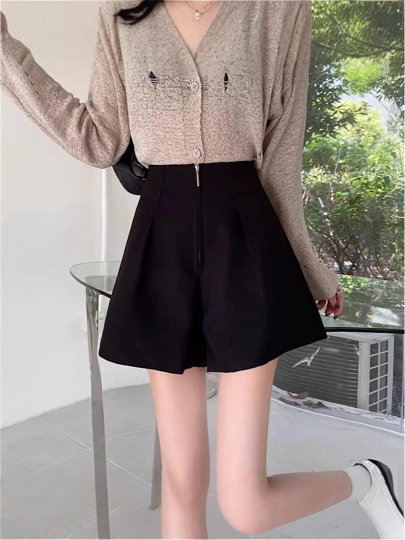 

Women s Plus Size High Waist A-Line Zipper Suit Shorts - Black, Summer Outerwear, Casual Loose Fit, Off White. 2XL