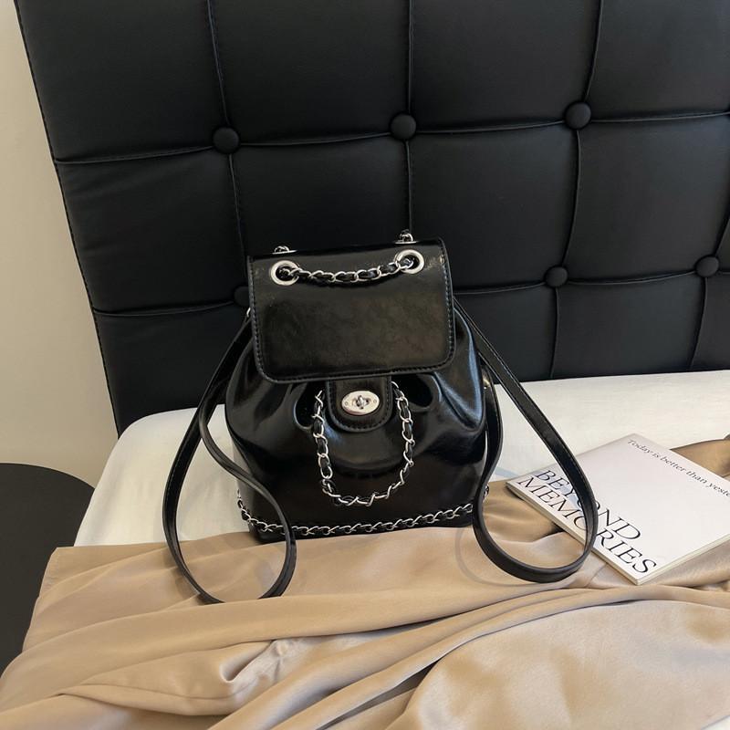Ielgy Silver Backpack Ladies All-Match Chain Commuter Small Backpack