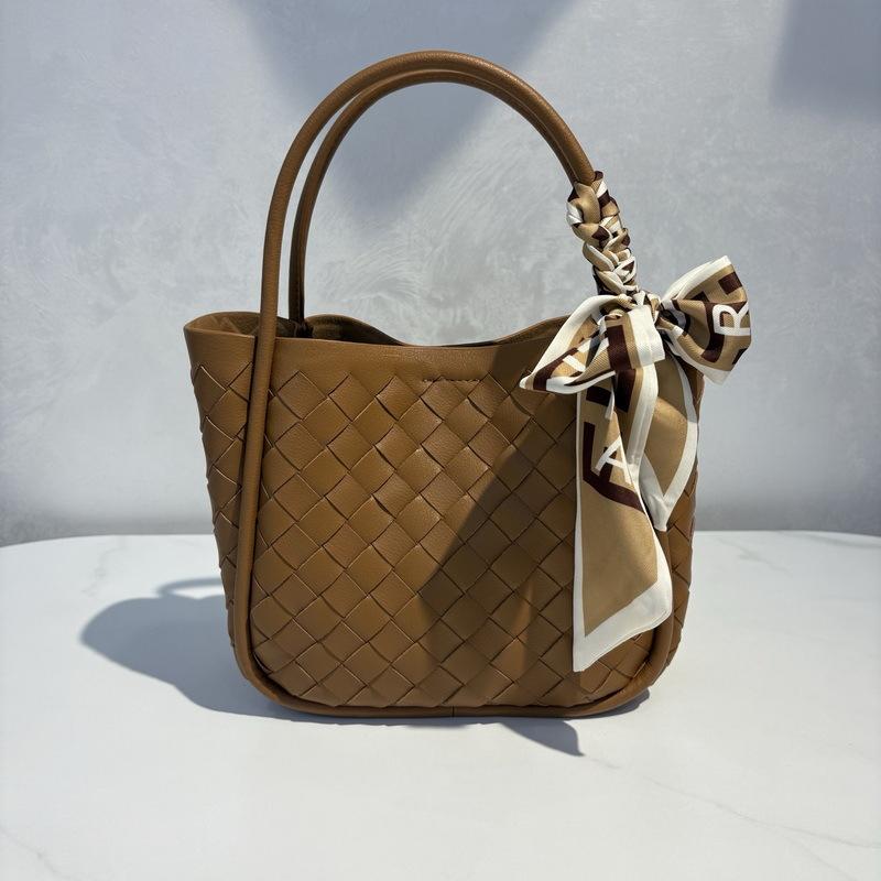 New Style Real Leather Women's Handbag Handmade Knitted Tote Vegetable Tanned Leather Single Handle Crossbody Bag Mother's Gift