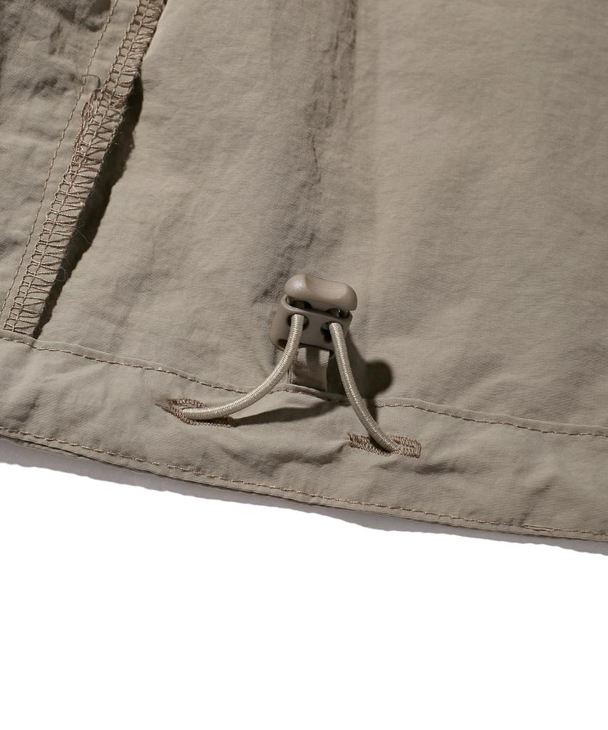 Slit Studio Lettering Windbreaker Jacket Brown
