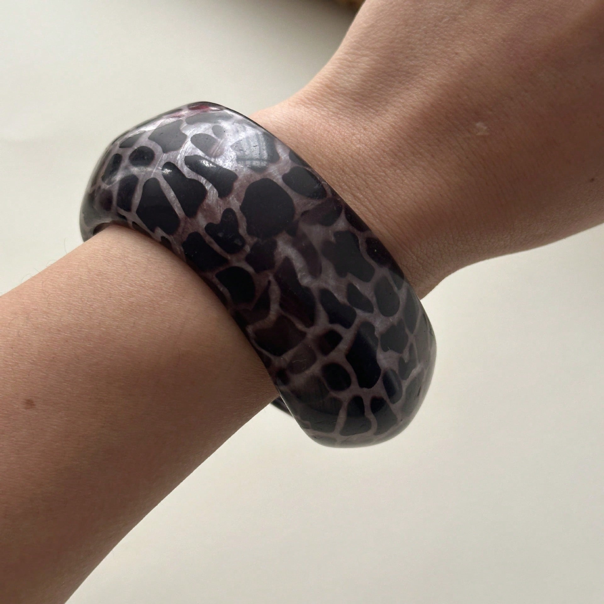 Europa, Amerika, Ovaal Brede Versie Geometrische Boog Vlekkerig Luipaardprint Armband, Nieuwe Armband black