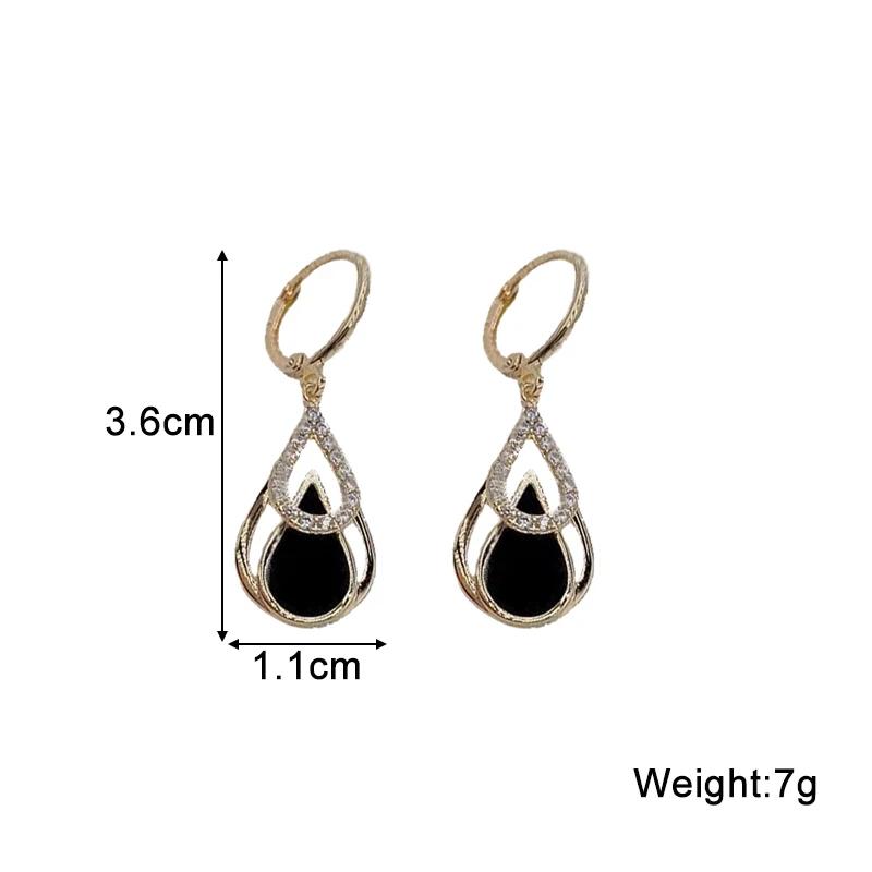 Black Hanging Long Earrings for Women Triangle Square Statement Drop Earrings 2025 boucle oreille femme Fashion Jewelry