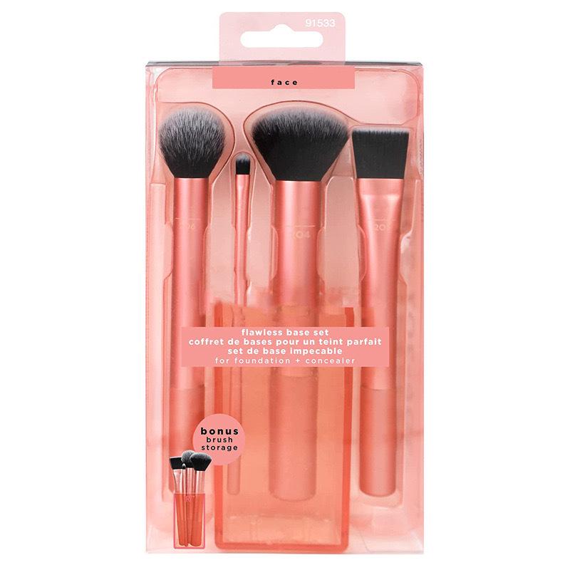 American RT Series 1997 Full Makeup Brush Set: Includes Blush, Blending, Eyeshadow Brushes, and Beauty Sponge. Exclusive.