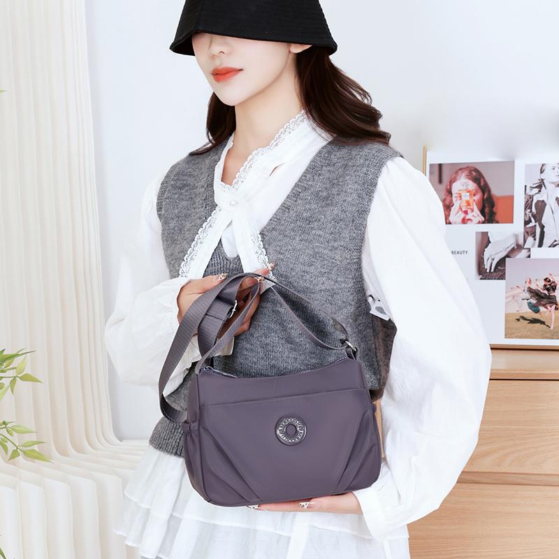 Women's Bag Multi-Pocket Shoulder Bag Lightweight Nylon Crossbody Bag