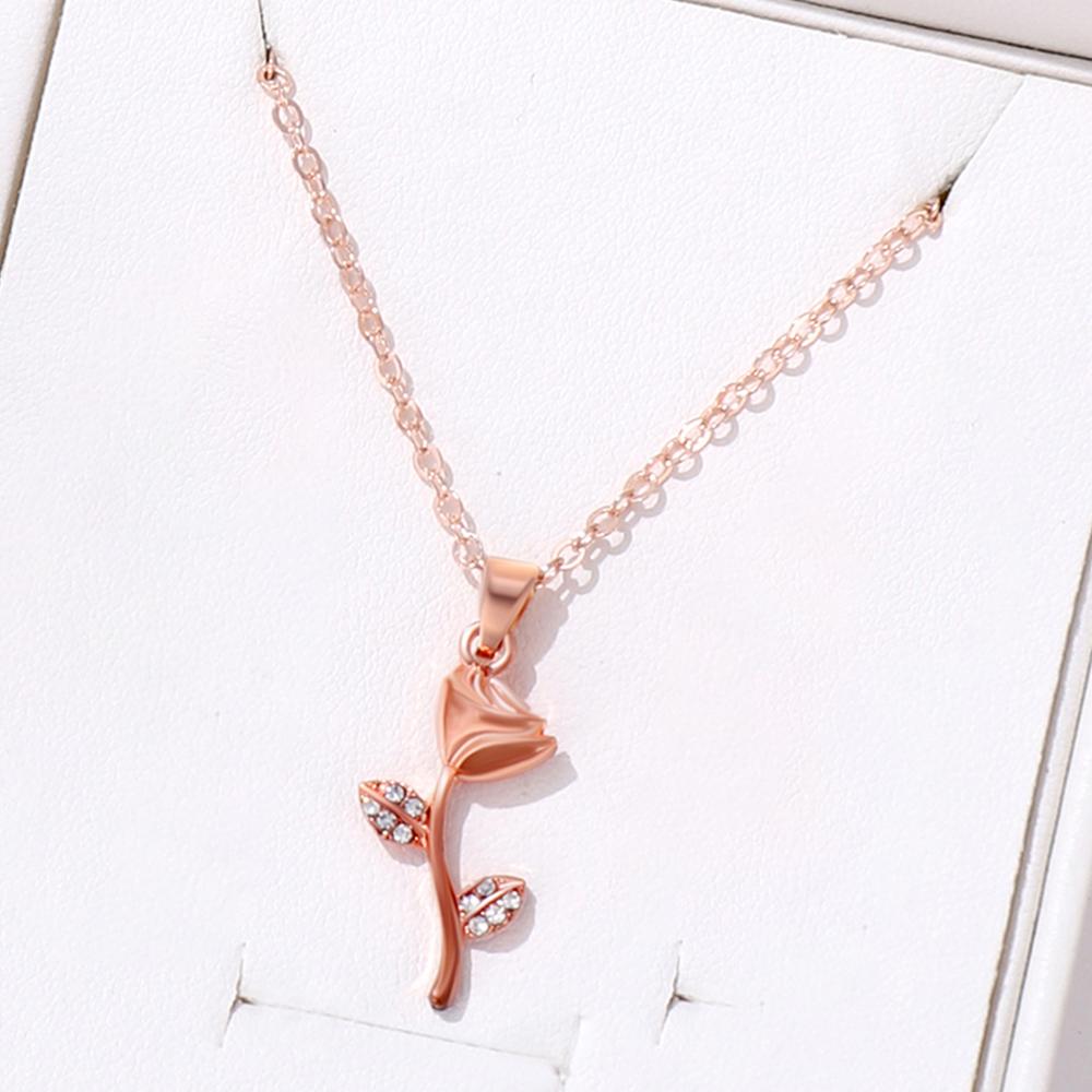 3 Piece Women Versatile Diamond Studded Flower Necklace Earring Set Fashionable And Personalized Temperament Accessory