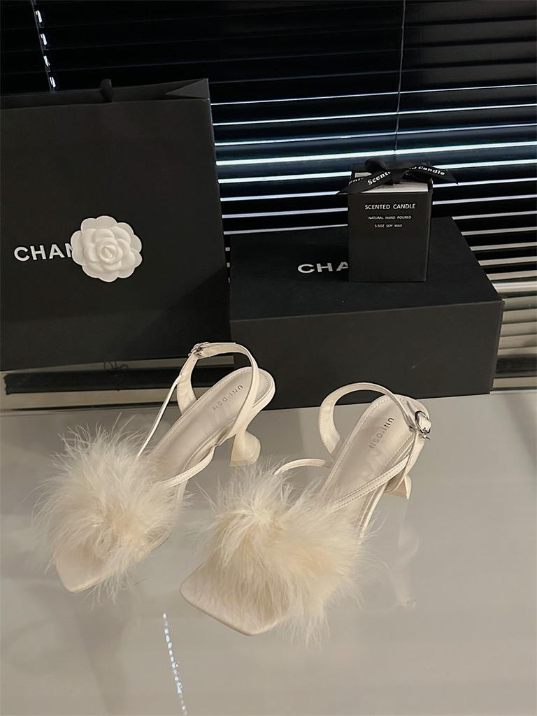 Square Head Thick Heel High Heels Fairy Summer Wear 2025 New Thin Heel Buckle with Mezzanine Toe Feather Sandals