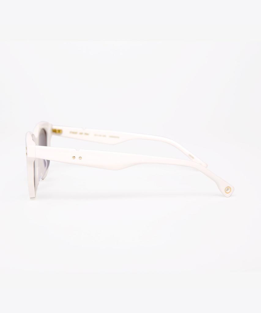 Seupeulingseuteulingseu Slim Fit Square Cat-Eye Shape Page 60 [Cream]