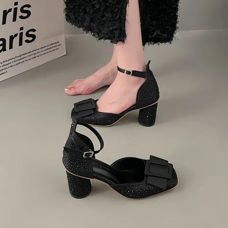 

Летнее платье 2024 года, новая модная обувь, сандалии для вечеринки, банкета для женщин, Европа и Америка, высокие каблуки, дизайнерская, сексуальная, элегантная обувь 35 чёрный