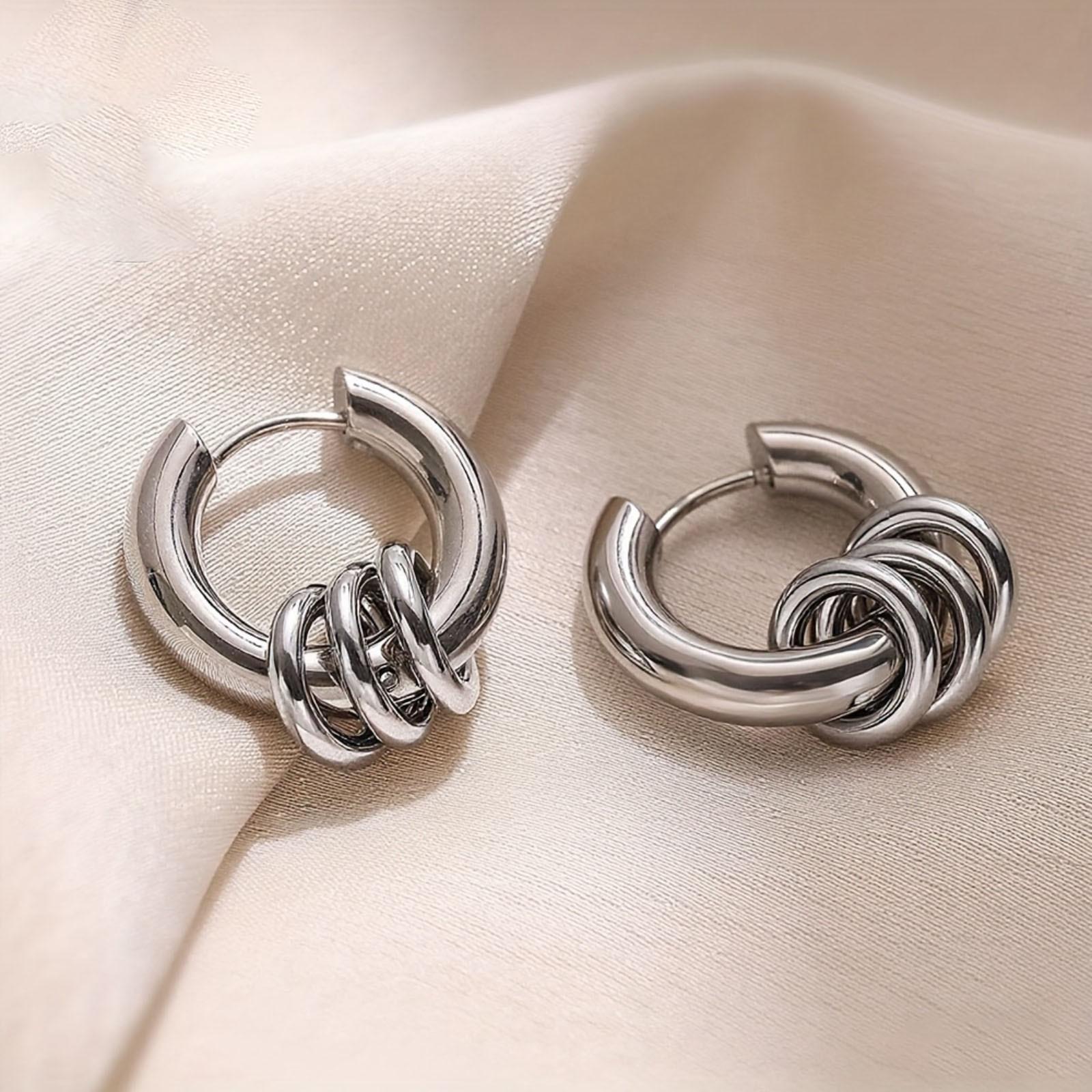 

European and American trend earrings jewelry creative circle fashion personality niche stainless steel ear buckle Internet celebrity earrings