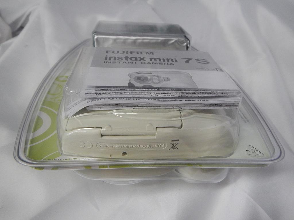 FUJIFILM Instax mini7S Cheki White INIS MINI 7S WT