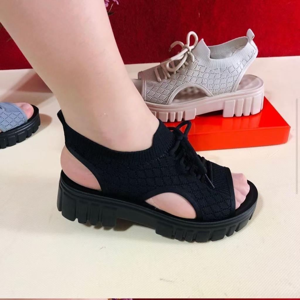 Thick-soled Beach Sandals Women's New Summer Breathable Mesh Fly-woven Ultra-light Soft Sole Comfortable and Non-slip Casual Women's Shoes Tide
