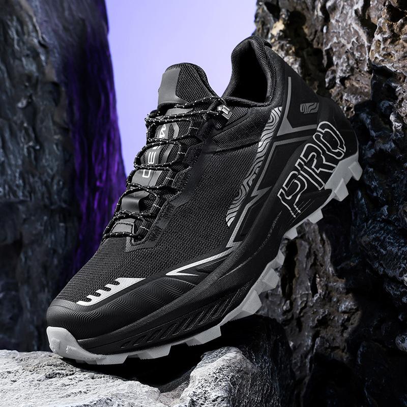 Off-road running shoes Outdoor performance Breathable mesh low-top hiking casual sports shoes Comfortable shock absorption