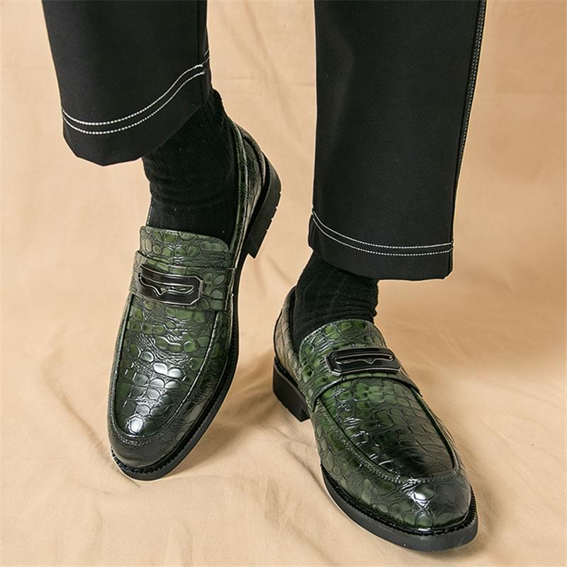 Retro Fashion Designer New Pointed Black Brown Green Casual Driving Shoes for Men Penny Loafter Formal Wedding Dress Homecoming
