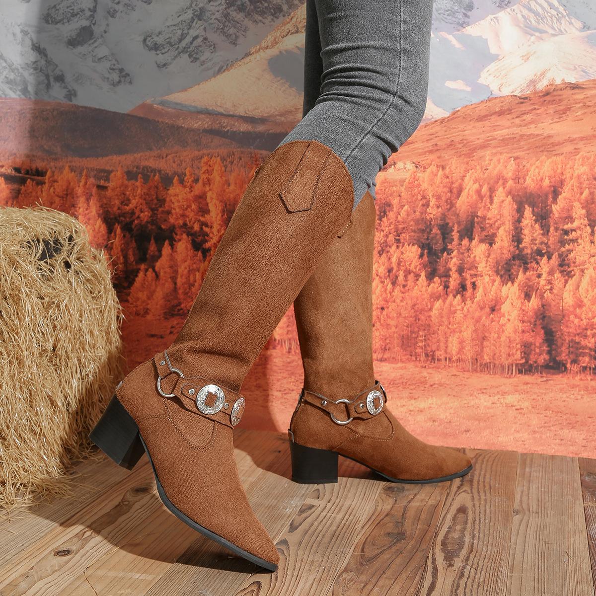 

2024 Новые винтажные сапоги в стиле вестерн с вышитой пряжкой на толстом каблуке, средние высокие рыцарские сапоги, женские высокие сапоги 42