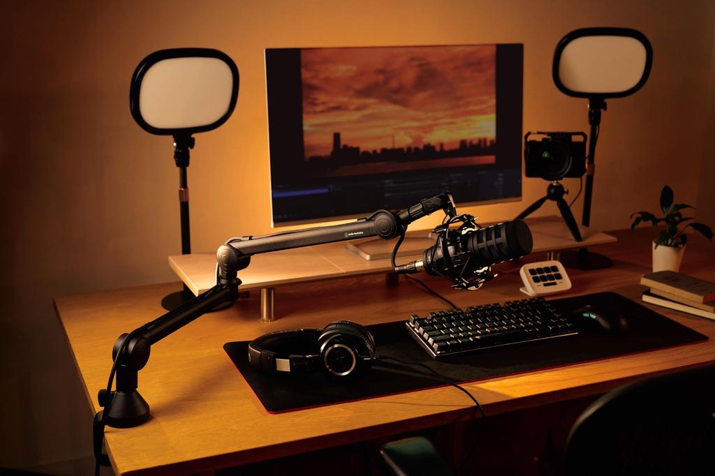 AT8484 Shock Mount for BP40 Dynamic Ball and DTM Audio-Technica Microphone, Mount, Streaming, Podcasts,