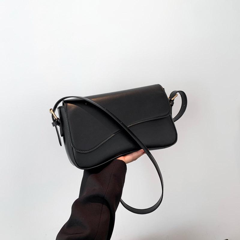 Fashion Retro Commuter Shoulder Bag Women'S Winter Versatile Underarm Small Square Bag