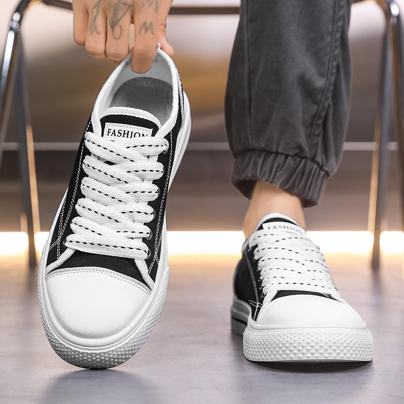 Canvas shoes men's 2025 spring new trend versatile outdoor skateboard shoes student campus style soft sole fashion board shoes