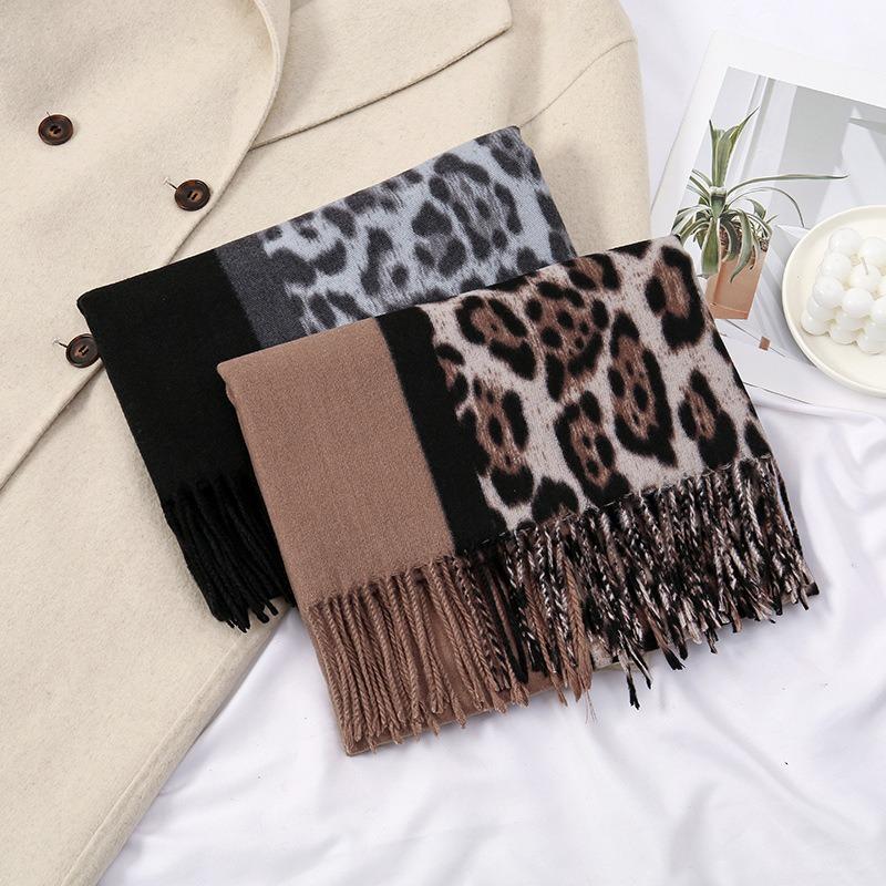 Autumn and winter new fashion retro atmosphere leopard print fringed imitation cashmere scarf women's millennial style thickened shawl