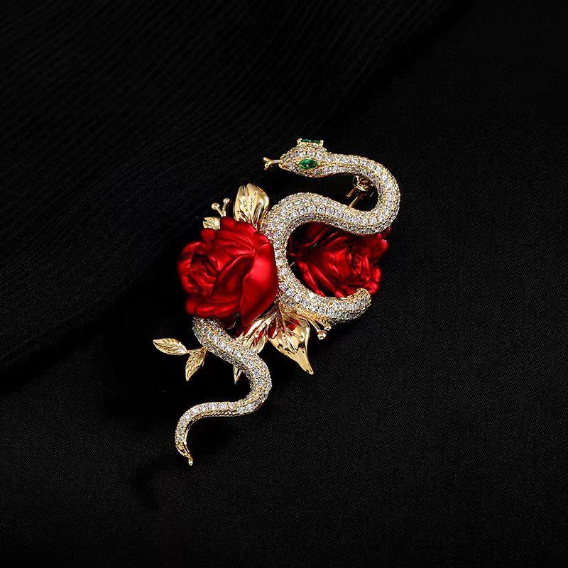 Retro Red Rose Golden Snake Brooch High-End Corsage Niche Temperament Rhinestone Pin Accessories