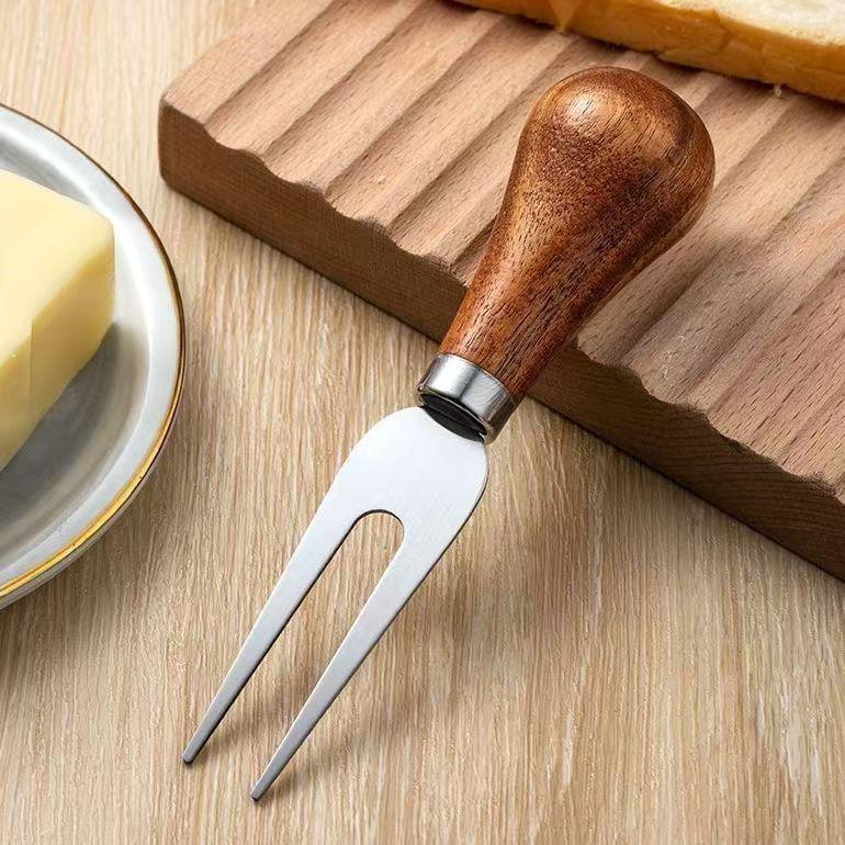 

Набор ножей для масла и сыра с деревянной ручкой и нержавеющей сталью