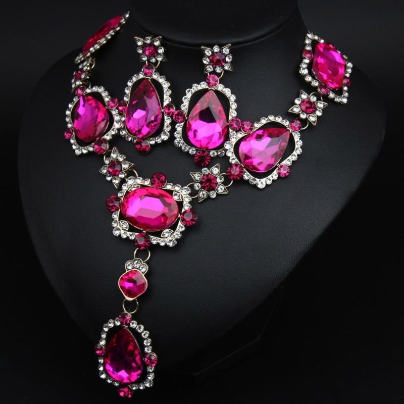Elegant Crystal Gemstones Necklace And Earrings Set Sparkling Jewelry Set For Formal Occasions Featuring Vintage Designs