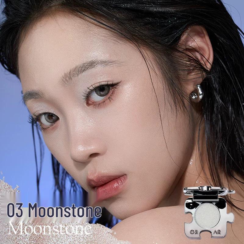 Artist Jigsaw Shimmer & Matte Eyeshadow: Brightening Pearlescent Shade for Daily Makeup 1.5g