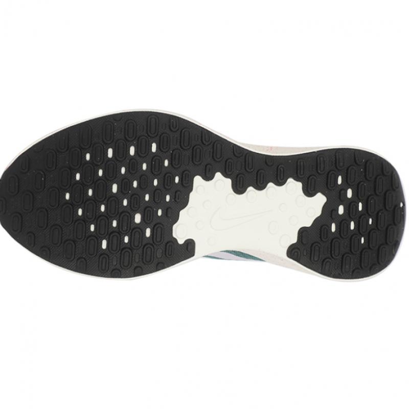 Nike W Revolution 7