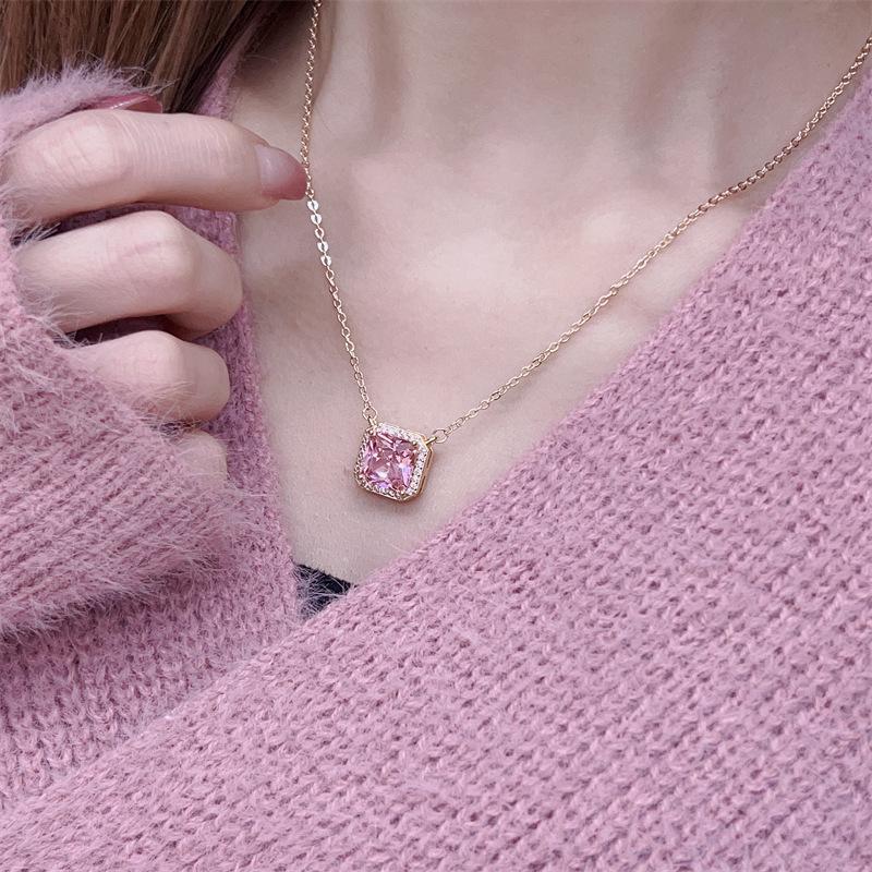 

Cherry Blossom Pink Simple Cute Stud Earrings Necklace Female Exquisite Versatile Student Girlfriend Sweet Gift
