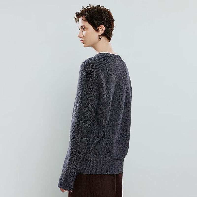 Chuyu Women's Retro Floral Jacquard Round Neck Sweater