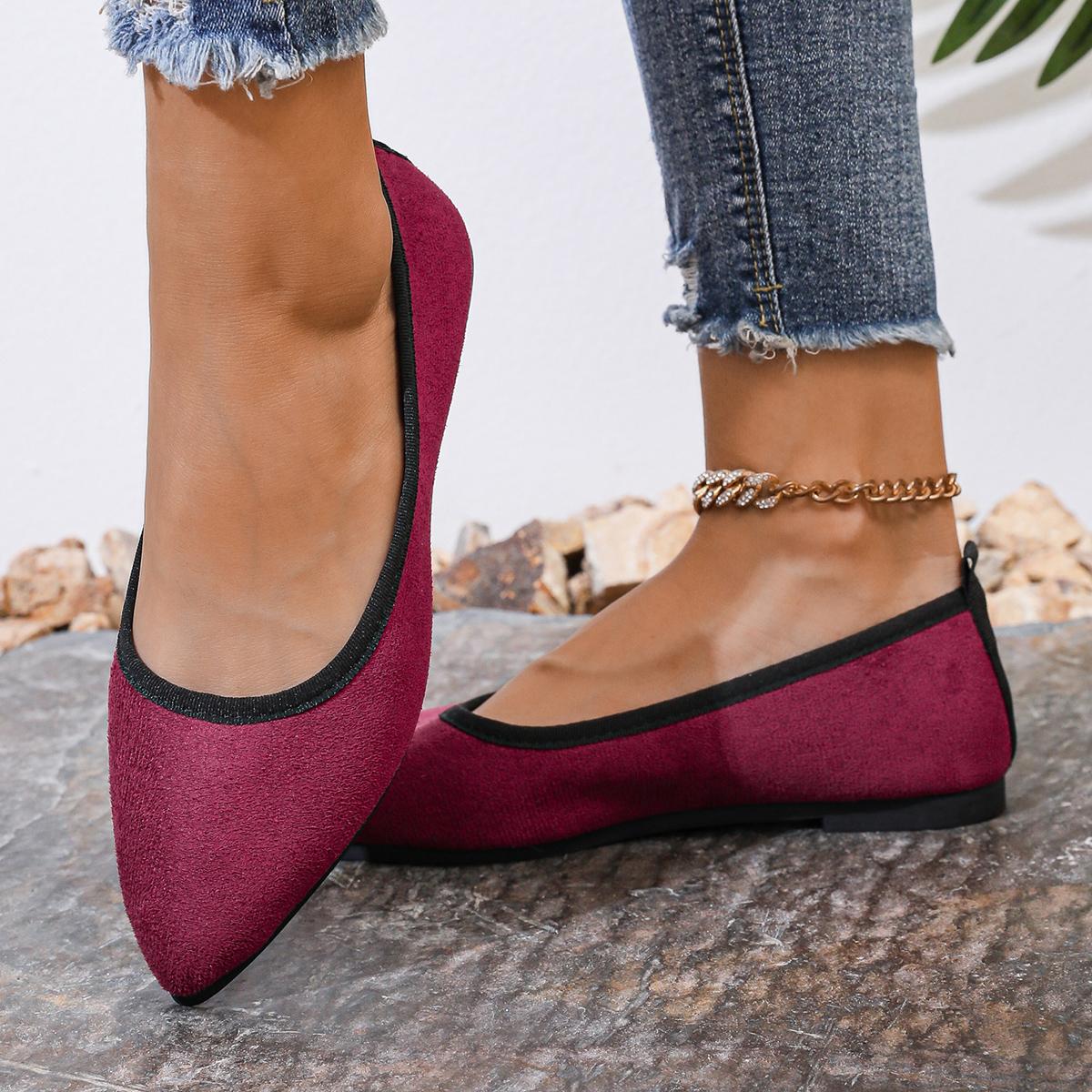 

Fashion Women Flats 2024 New Large Size Soft-soled Pointy Shoes for Women Fashion Casual New-style Slip-on Comfortable Sneakers Women 43