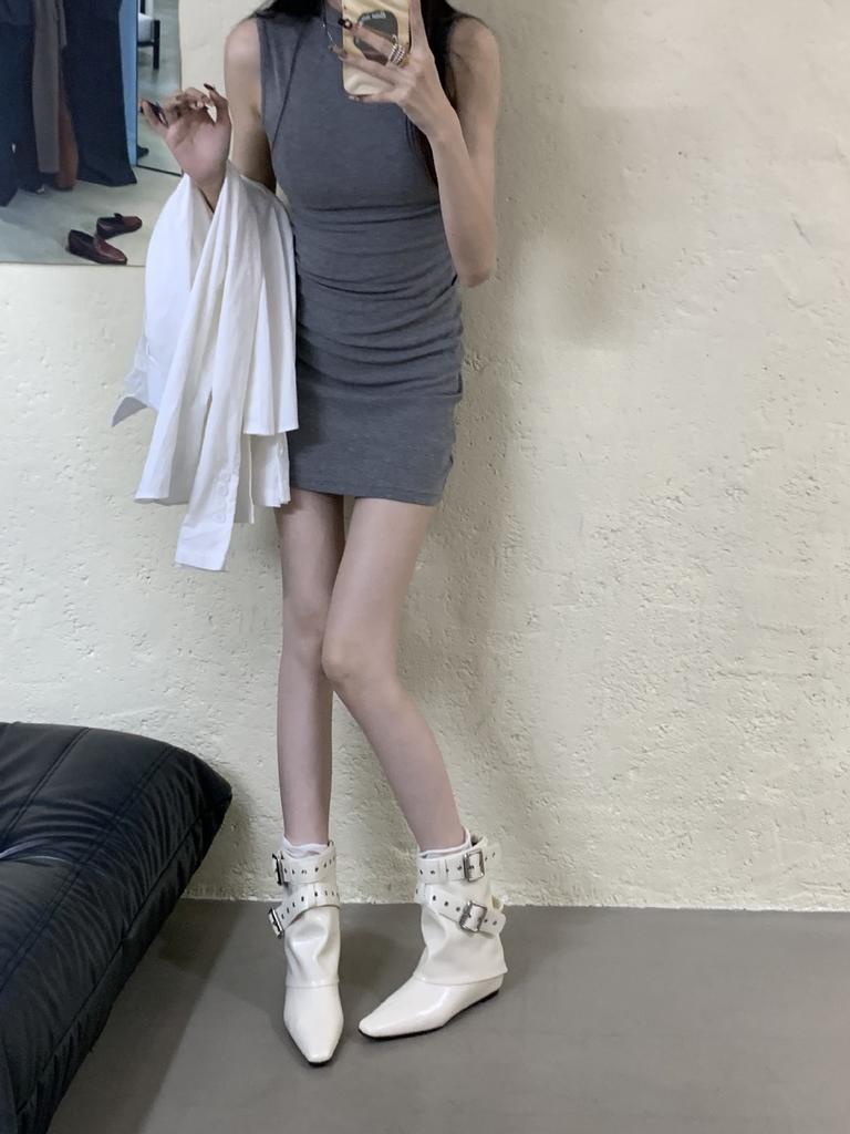 2025 autumn and winter new round head inner slope heel belt buckle low tube thin fashion Martin western women's short boots