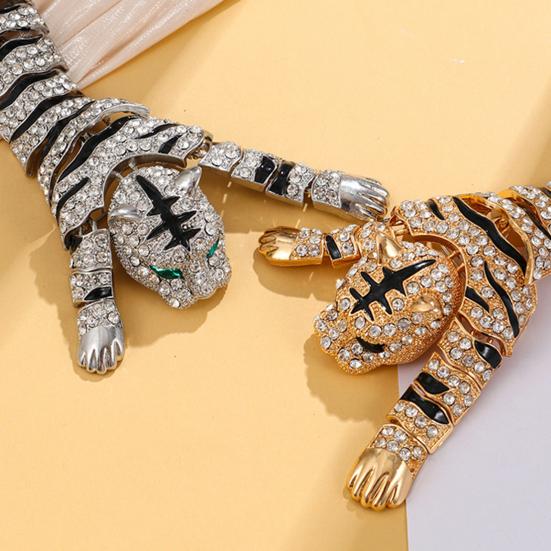 Yousheng Brooch Pin Shiny Rhinestones Inlaid Tiger Shape Badge Rust-Resistant Lightweight Bendable Tiger Brooch Fashion Accessories