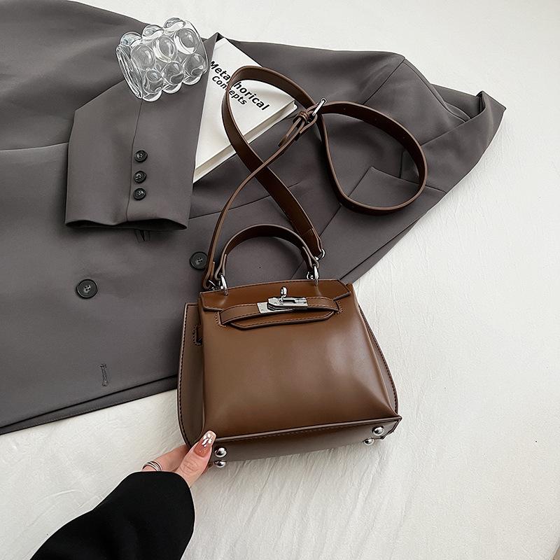 

Shoulder One Handbag For Women Fashionable Simple Casual Commute Versatile Retro 21cm/8.27in кавовий